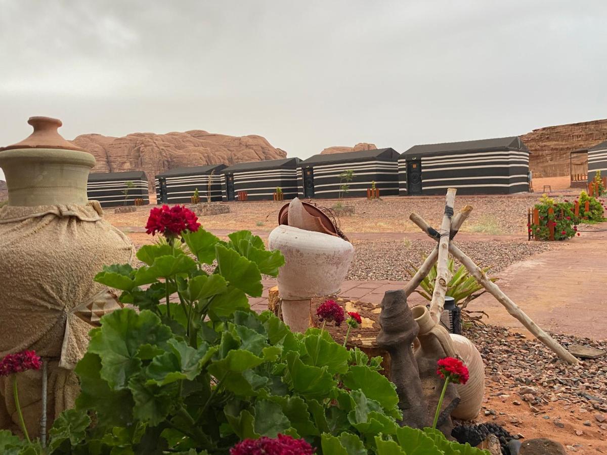 Desert Island Camp Wadi Rum Exterior photo