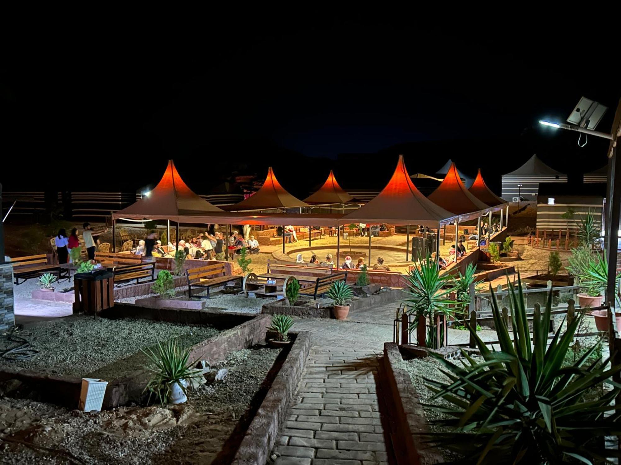 Desert Island Camp Wadi Rum Exterior photo
